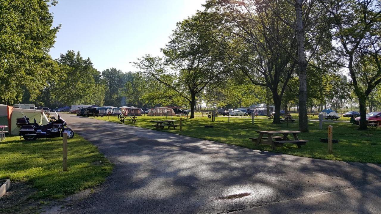 Hotel Sandusky Koa Holiday Campground Extérieur photo